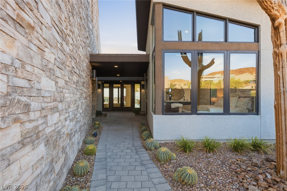 2208 Overlook Canyon Lane Property Photo 3