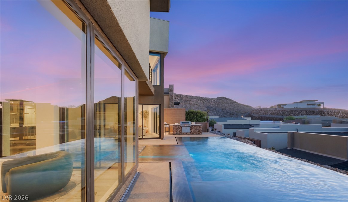 2208 Overlook Canyon Lane Property Photo 54