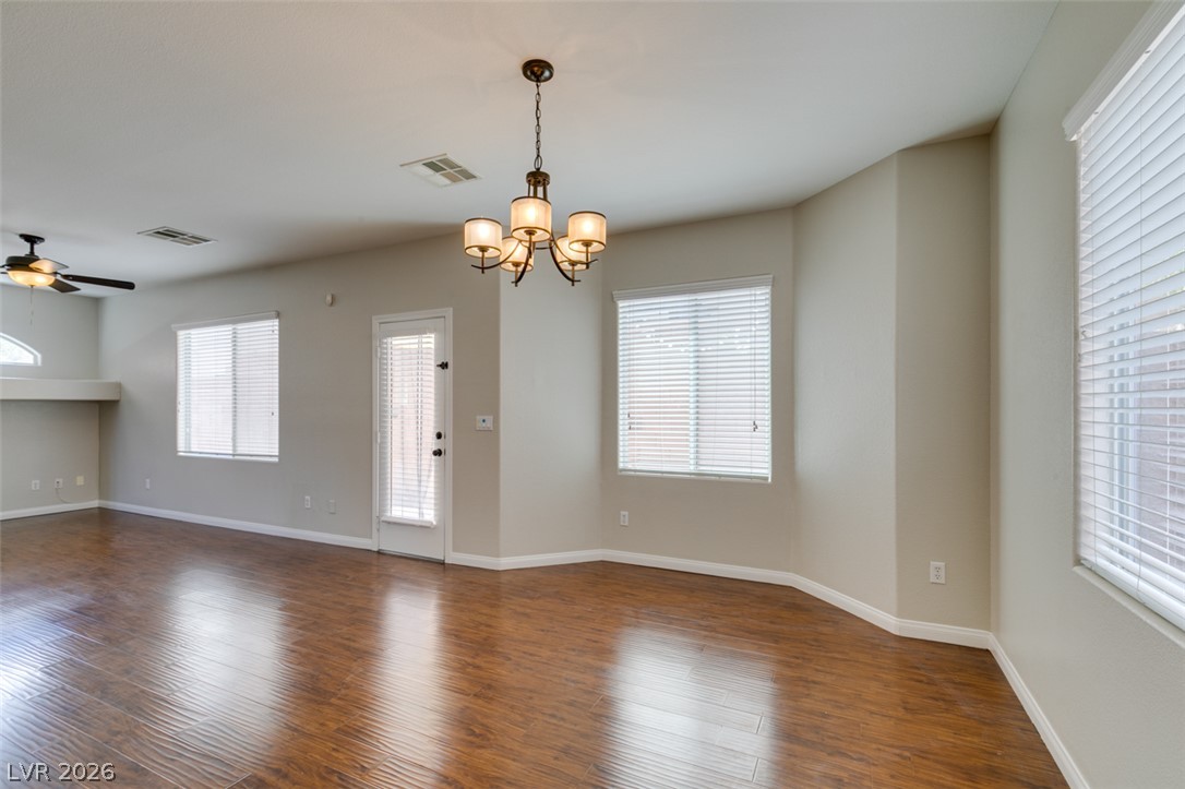 9341 Colorful Rainbow Avenue Property Photo 17