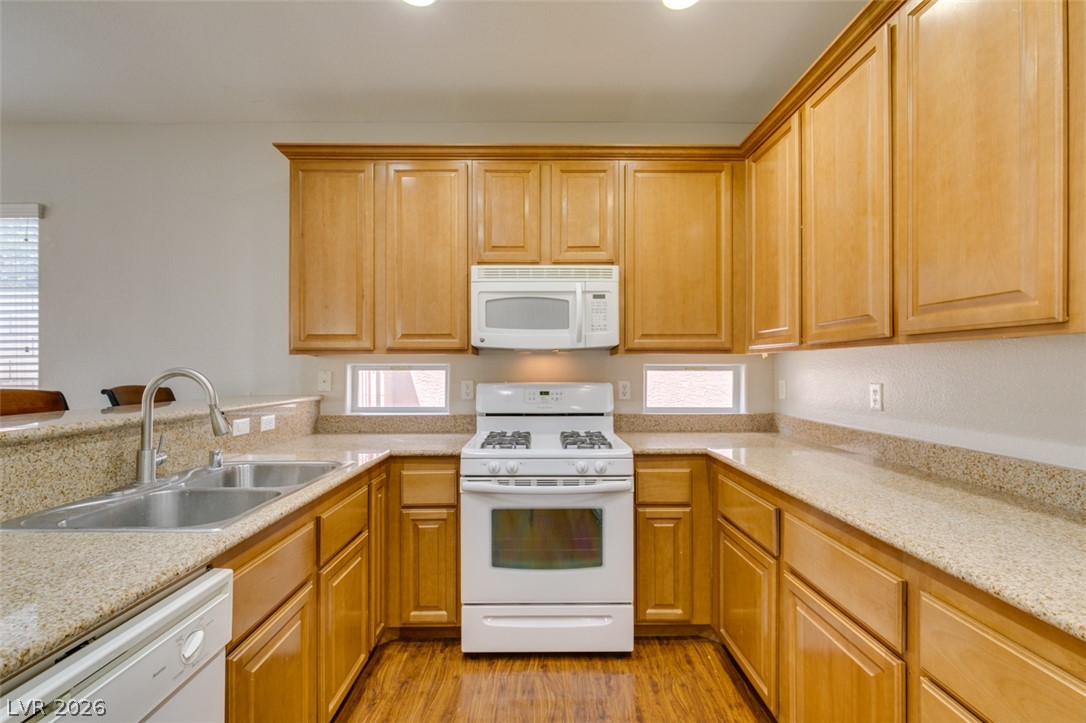 9341 Colorful Rainbow Avenue Property Photo 25