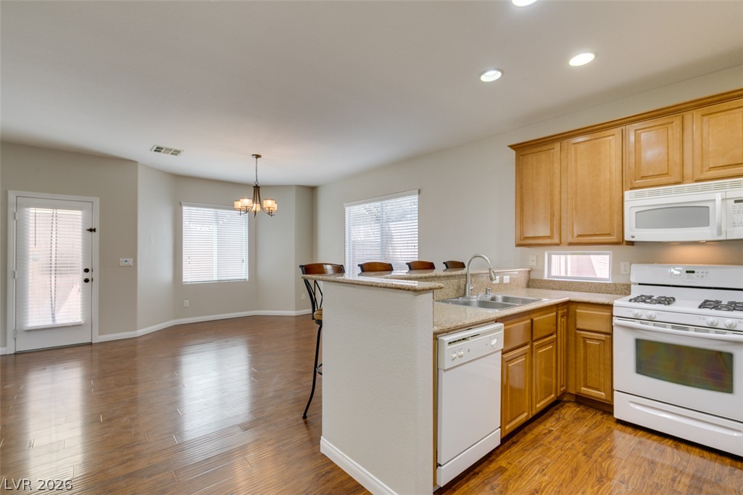 9341 Colorful Rainbow Avenue Property Photo 26