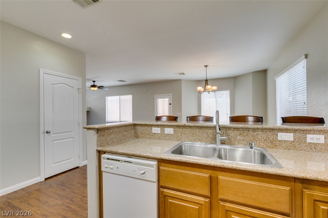 9341 Colorful Rainbow Avenue Property Photo 27