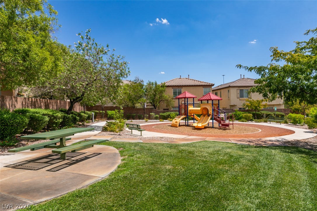 9341 Colorful Rainbow Avenue Property Photo 46