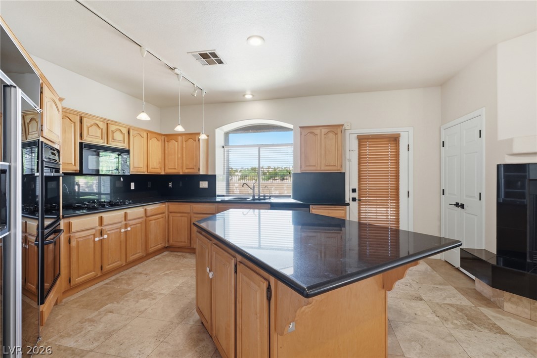 277 Maritime Street Property Photo 18