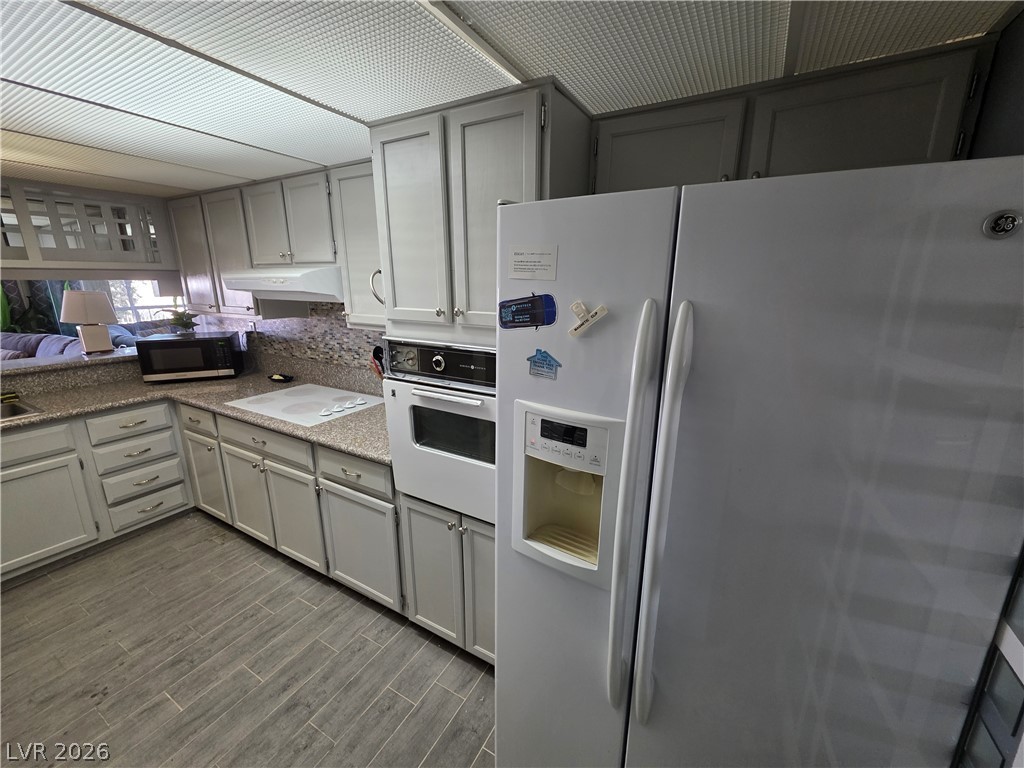 750 South Royal Crest Circle 313 Property Photo 13
