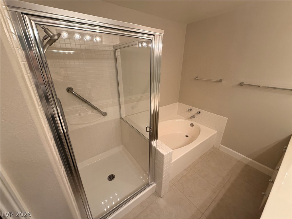 7605 Rolling View Drive 101 Property Photo 12