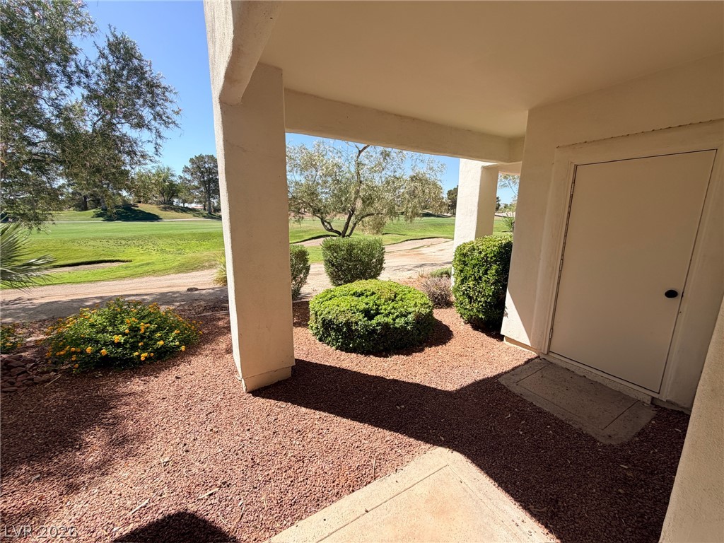7605 Rolling View Drive 101 Property Photo 15