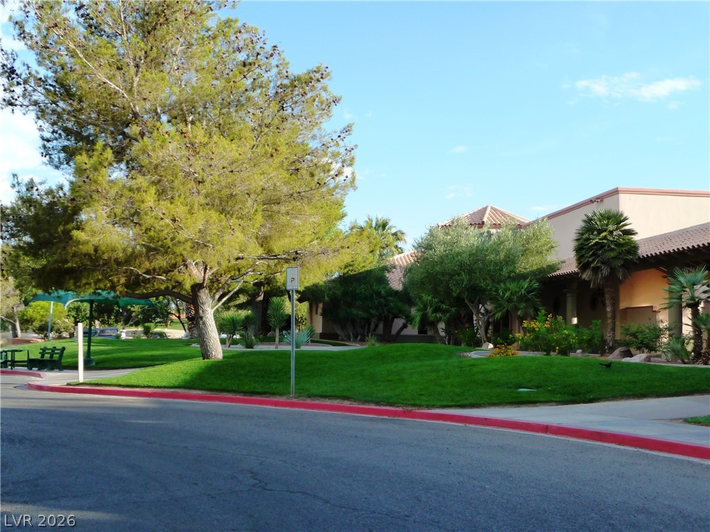 7605 Rolling View Drive 101 Property Photo 28