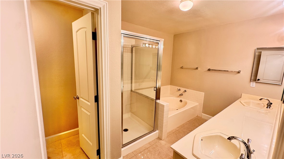 7605 Rolling View Drive 101 Property Photo 44