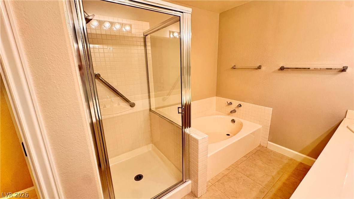7605 Rolling View Drive 101 Property Photo 49