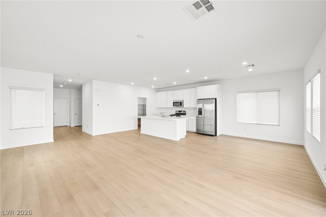 3363 Dancing Waters Street Property Photo 4