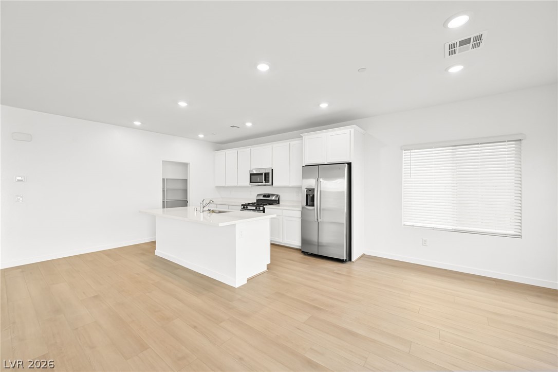 3363 Dancing Waters Street Property Photo 5