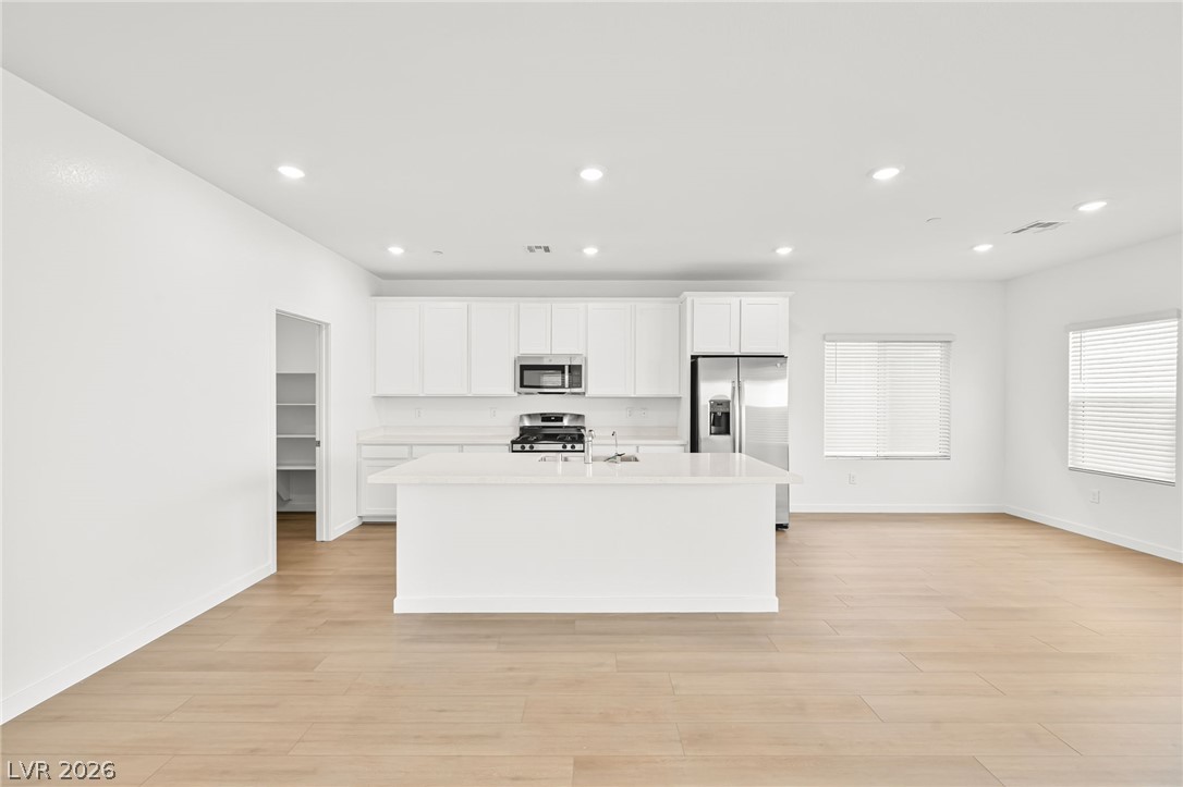 3363 Dancing Waters Street Property Photo 6