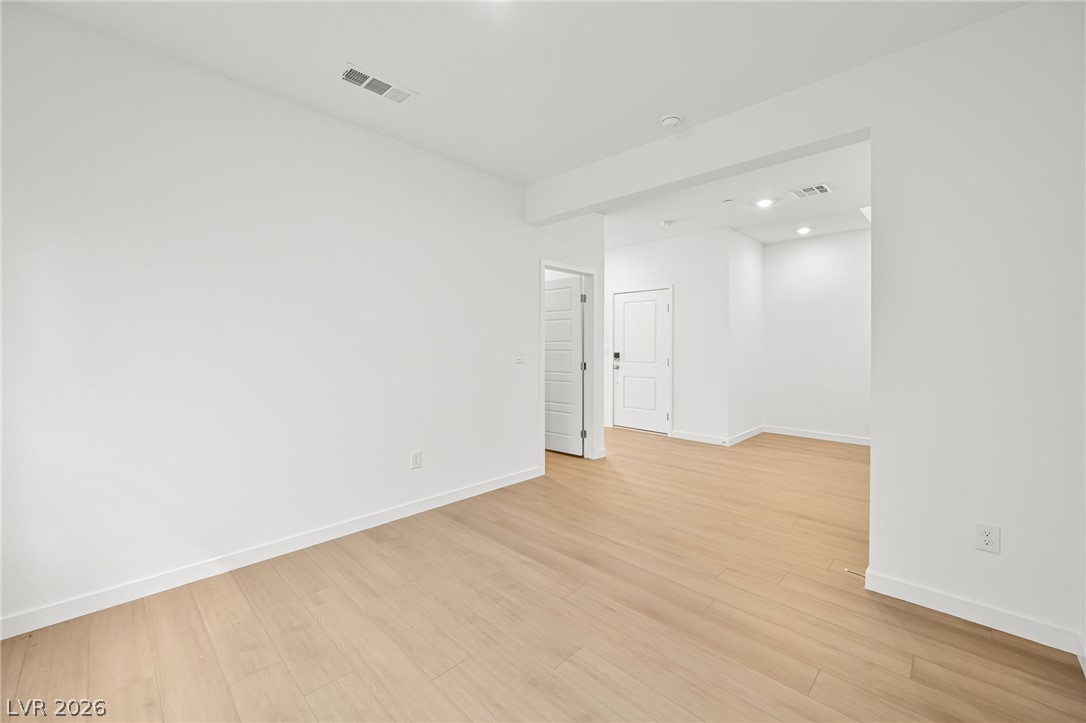 3363 Dancing Waters Street Property Photo 13
