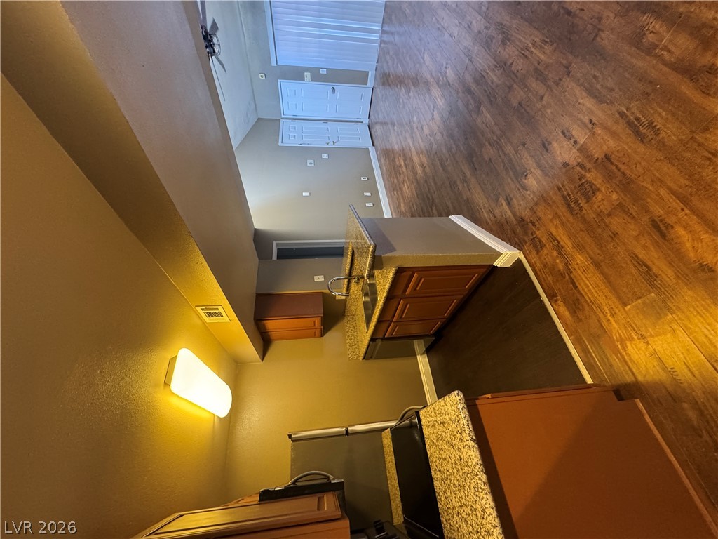 5146 South Jones Bl Boulevard 201 Property Photo 18