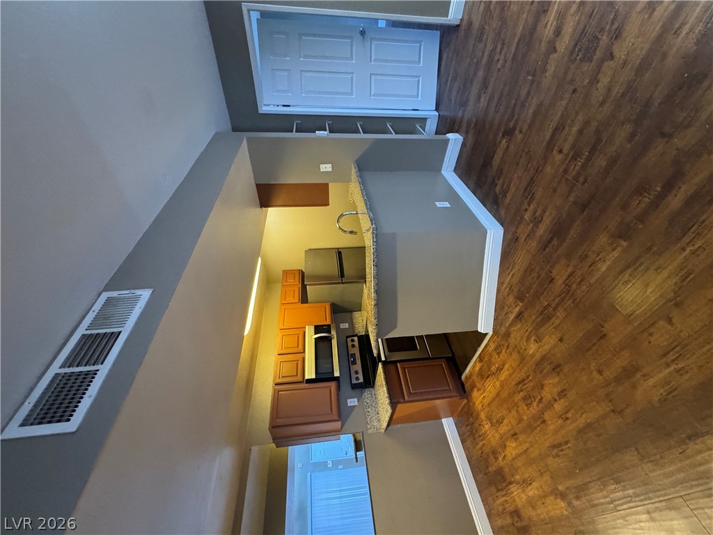 5146 South Jones Bl Boulevard 201 Property Photo 20