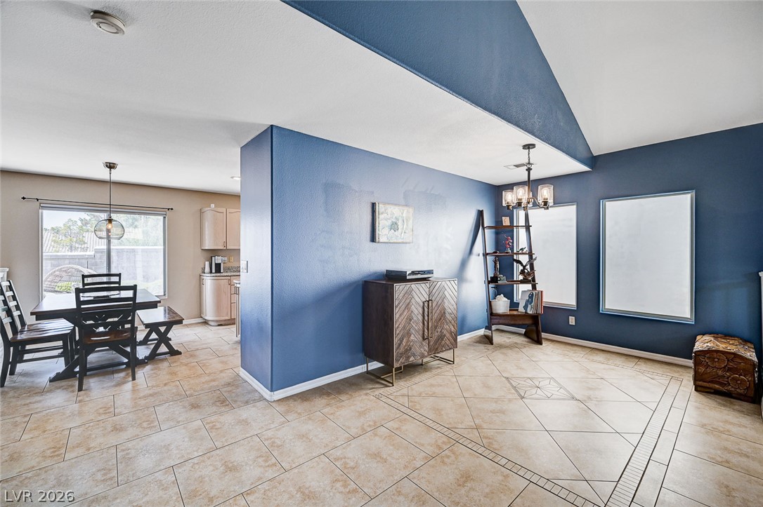 7813 Falconwing Avenue Property Photo 10