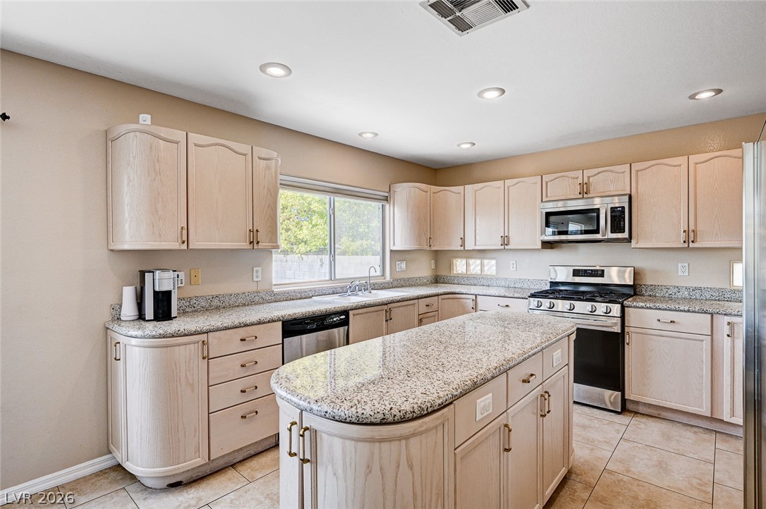 7813 Falconwing Avenue Property Photo 16
