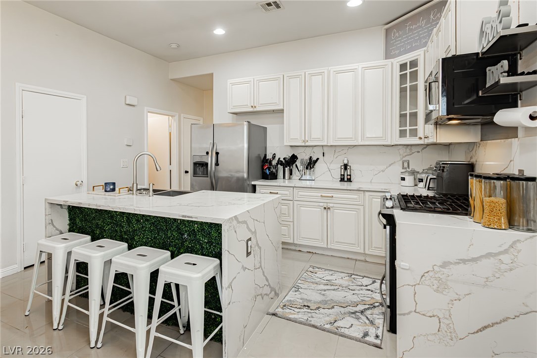 2632 Rainbow Glow Street Property Photo 4