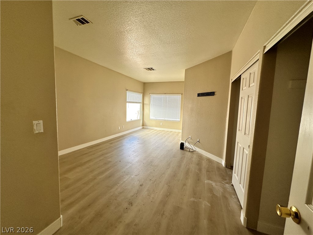 7873 Blue Brook Drive Property Photo 3