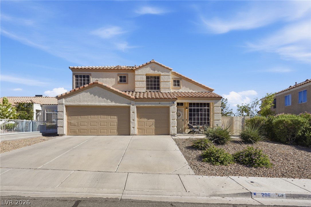 206 Oleander Place Property Photo 2