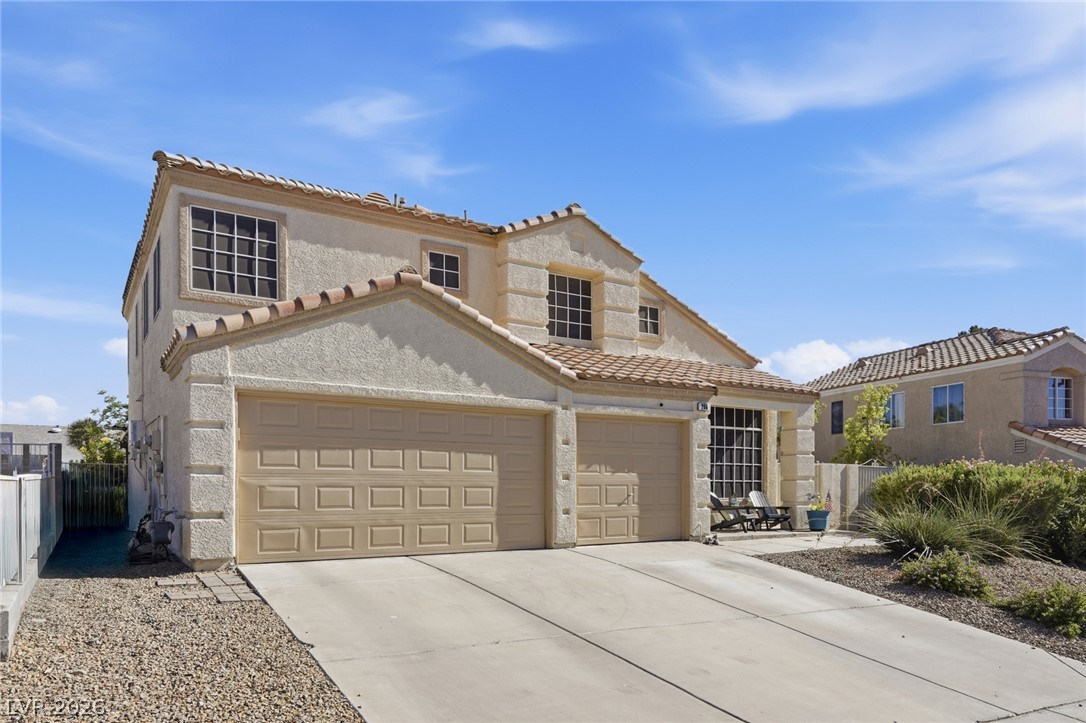 206 Oleander Place Property Photo 3