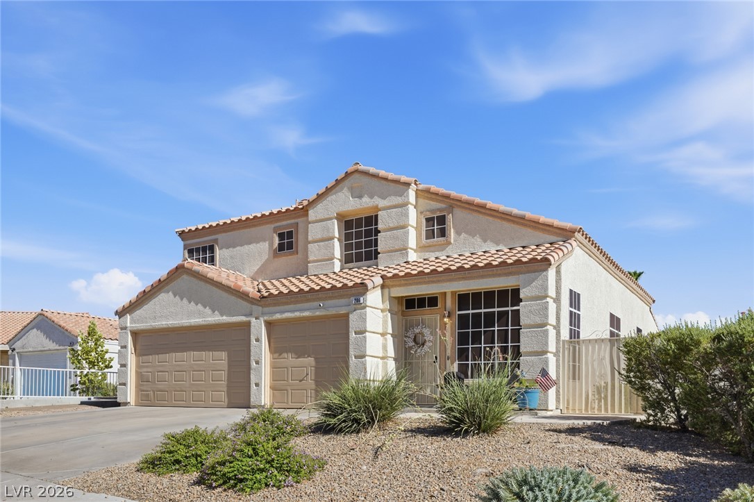 206 Oleander Place Property Photo 4