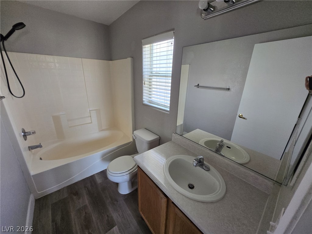 5270 Paradise Skies Avenue Property Photo 10