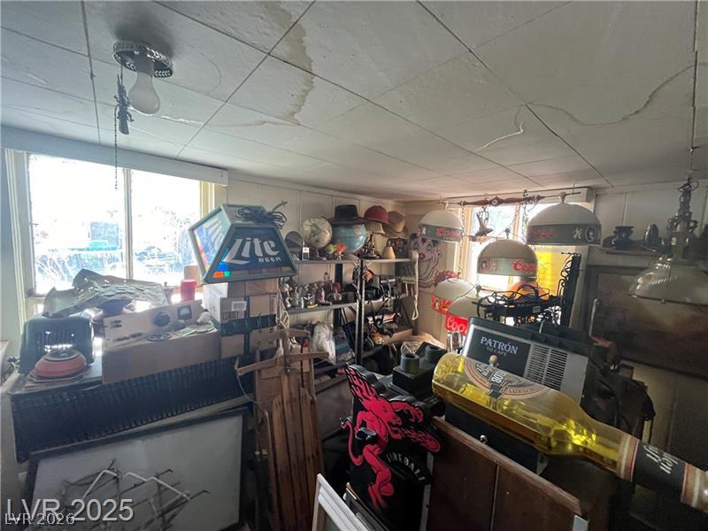 100 East Crook Avenue Property Photo 2