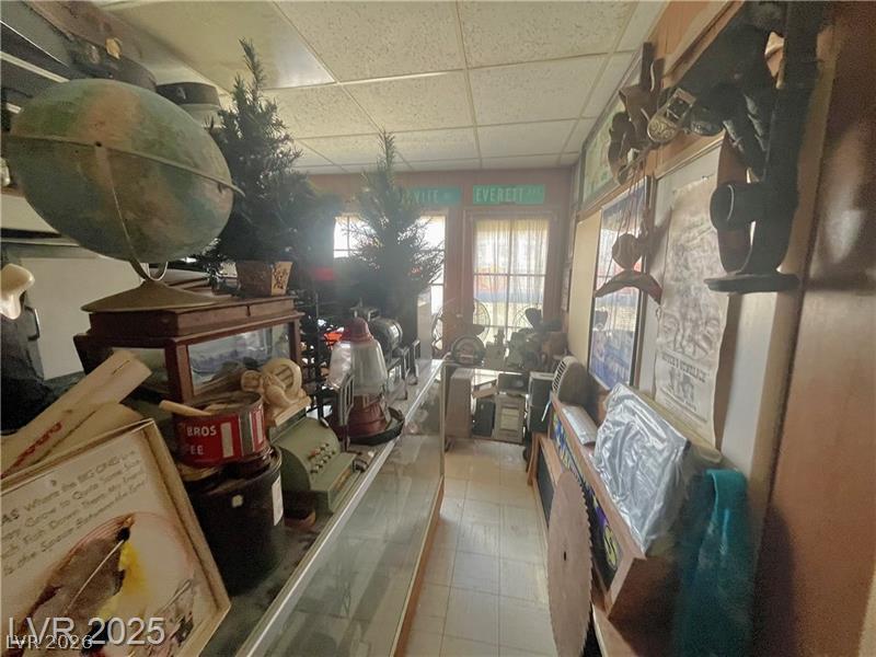100 East Crook Avenue Property Photo 4