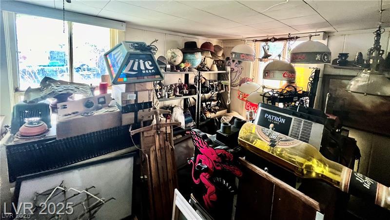 100 East Crook Avenue Property Photo 10