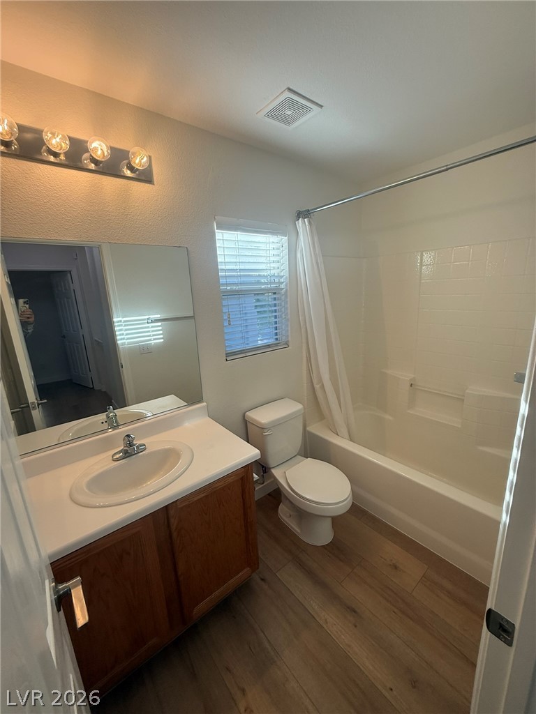 5241 Starter Avenue Property Photo 16