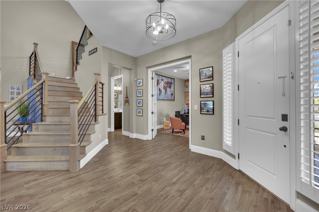 5523 Kyle Peak Court Property Photo 4