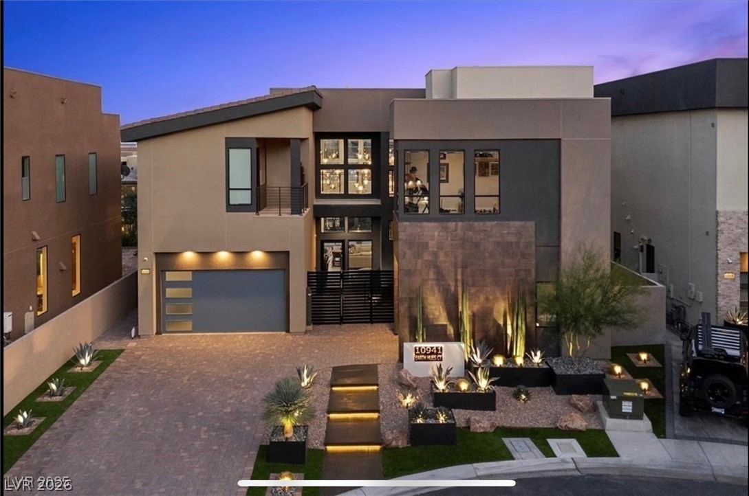 10941 Earth Hues Court Property Photo 4