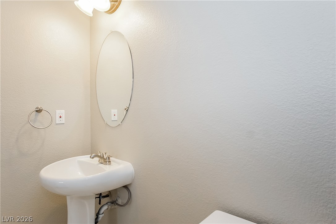 4361 Cottontail Lane Property Photo 8