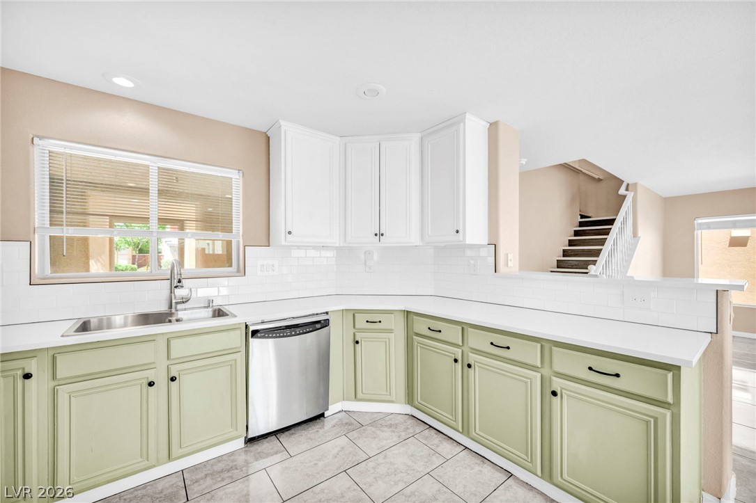 313 Snow Dome Avenue Property Photo 6