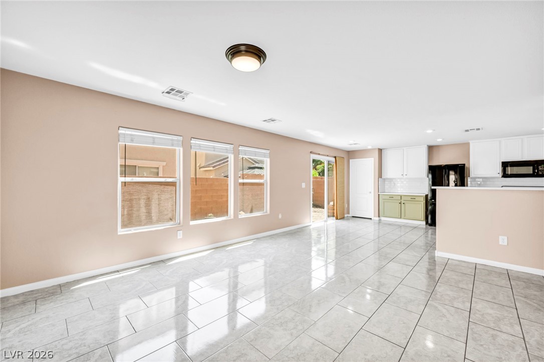 313 Snow Dome Avenue Property Photo 11