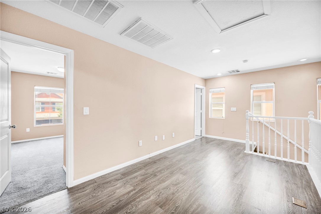 313 Snow Dome Avenue Property Photo 14