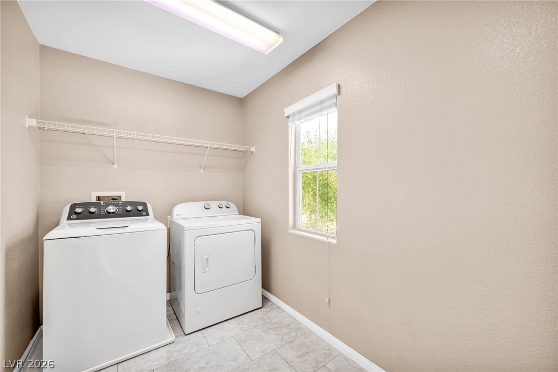 313 Snow Dome Avenue Property Photo 26