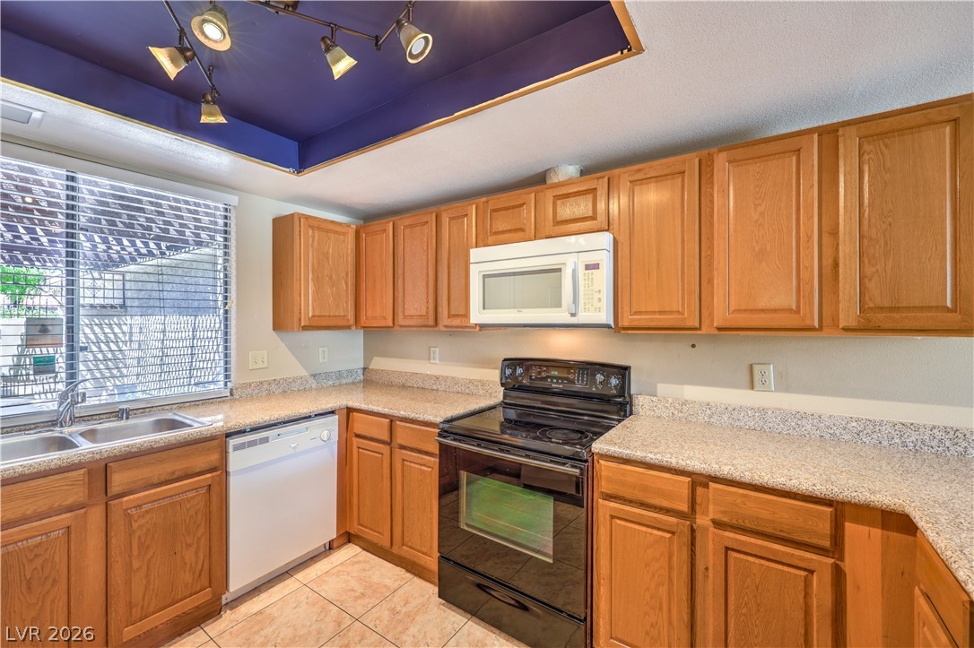 2731 San Lago Court Property Photo 8