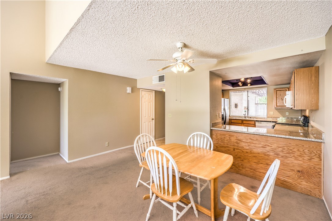 2731 San Lago Court Property Photo 11