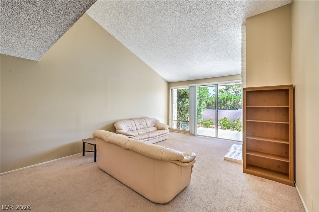 2731 San Lago Court Property Photo 12
