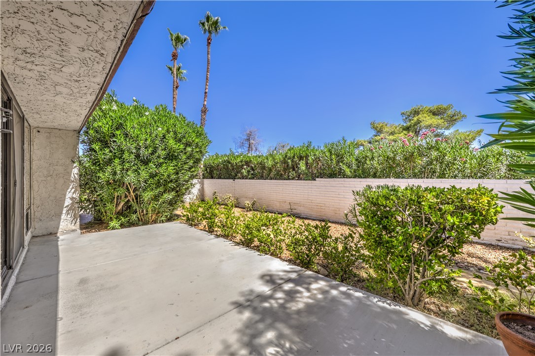 2731 San Lago Court Property Photo 16