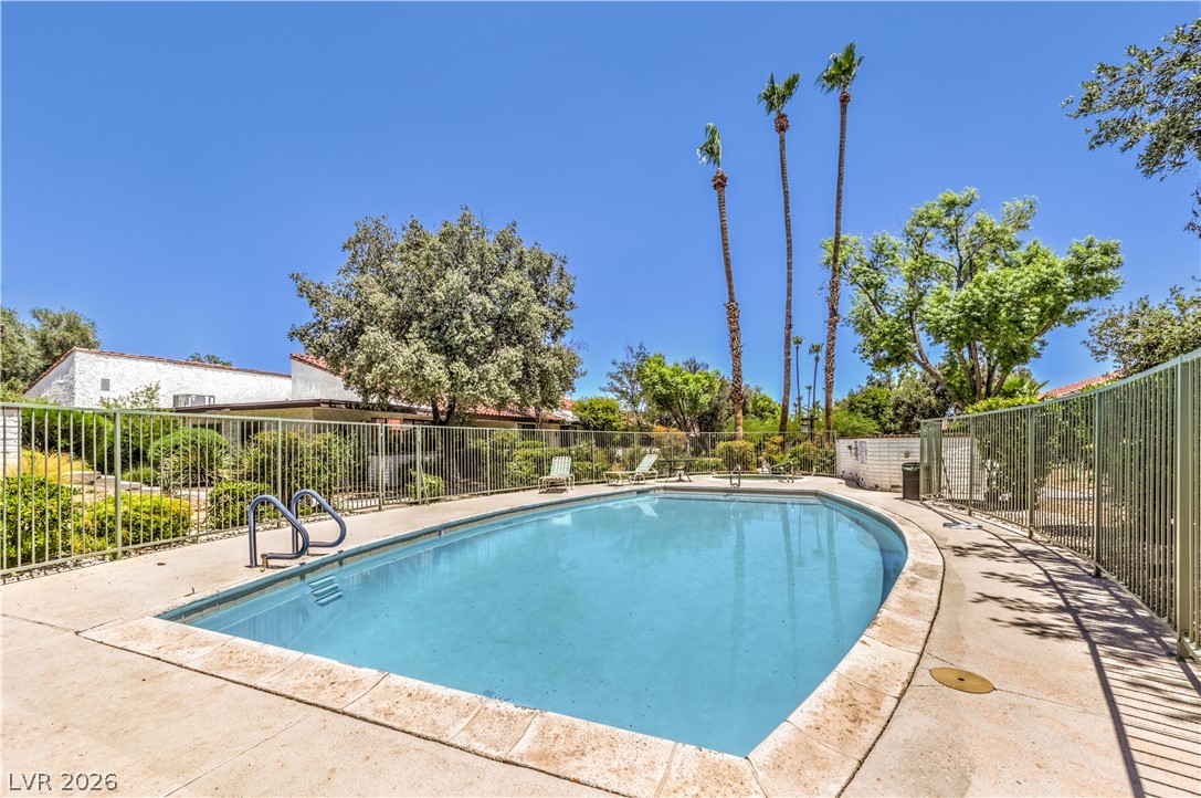 2731 San Lago Court Property Photo 44