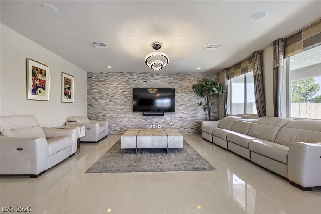 24 Crooked Putter Drive Property Photo 12