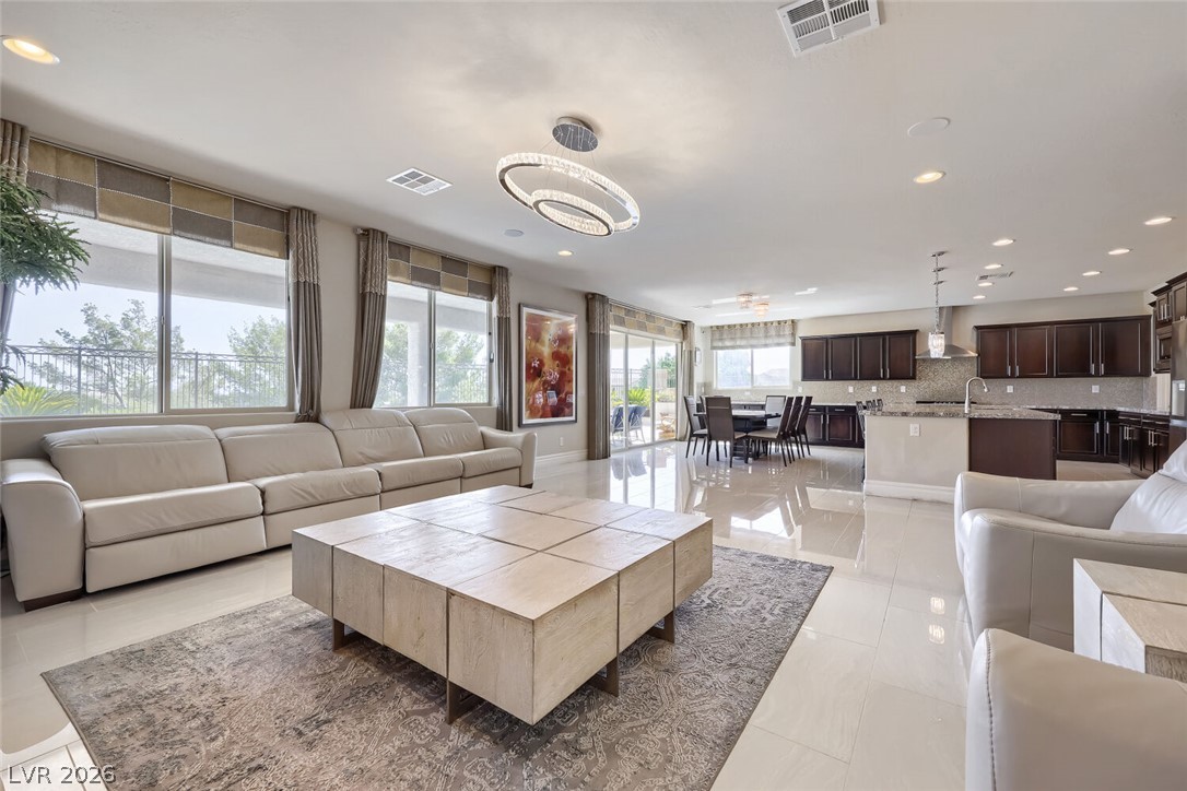 24 Crooked Putter Drive Property Photo 13