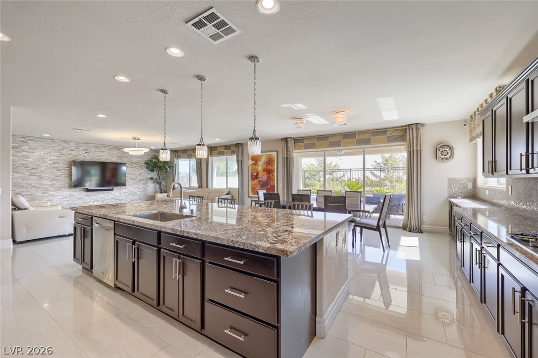 24 Crooked Putter Drive Property Photo 18