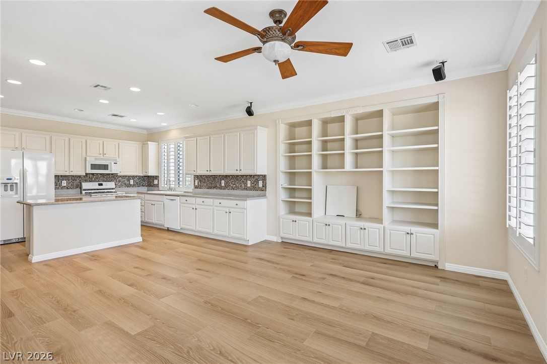 5110 Vincitor Street Property Photo 12