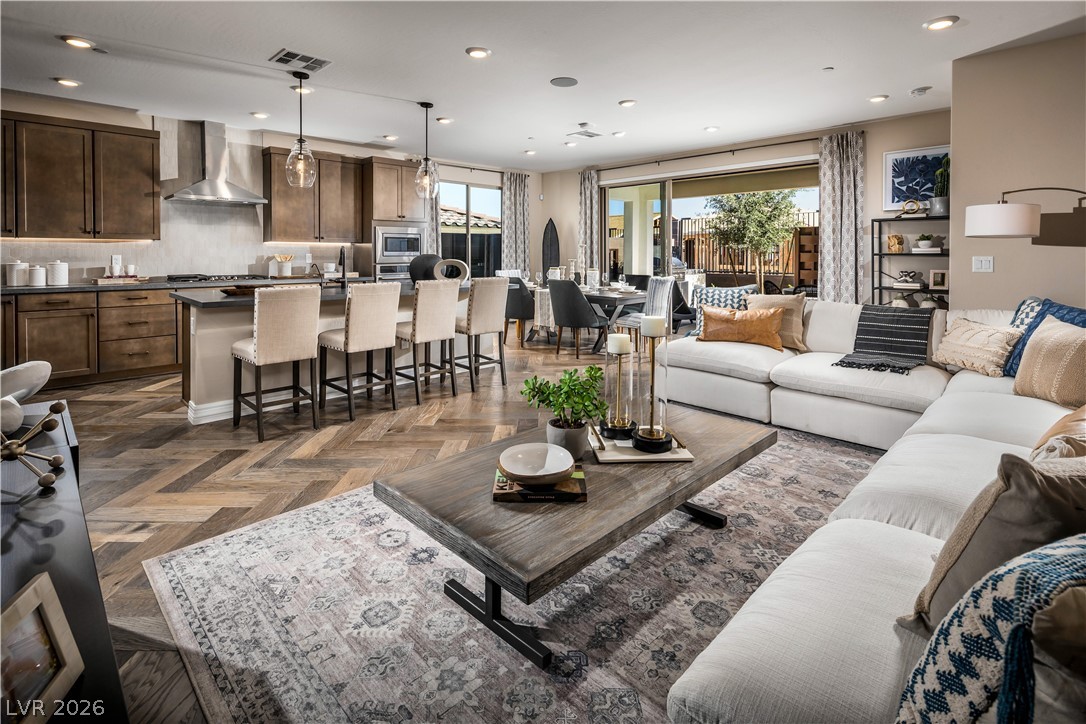 10026 Amber Rose Avenue Property Photo 3