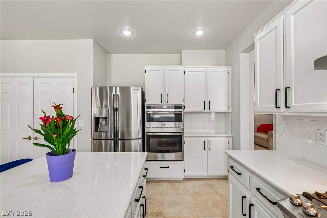 529 Clement Court Property Photo 16